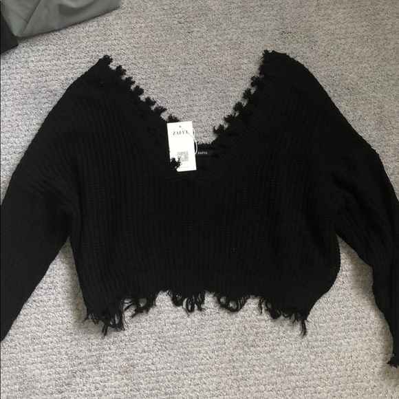 Sweater - Picture 1 of 2